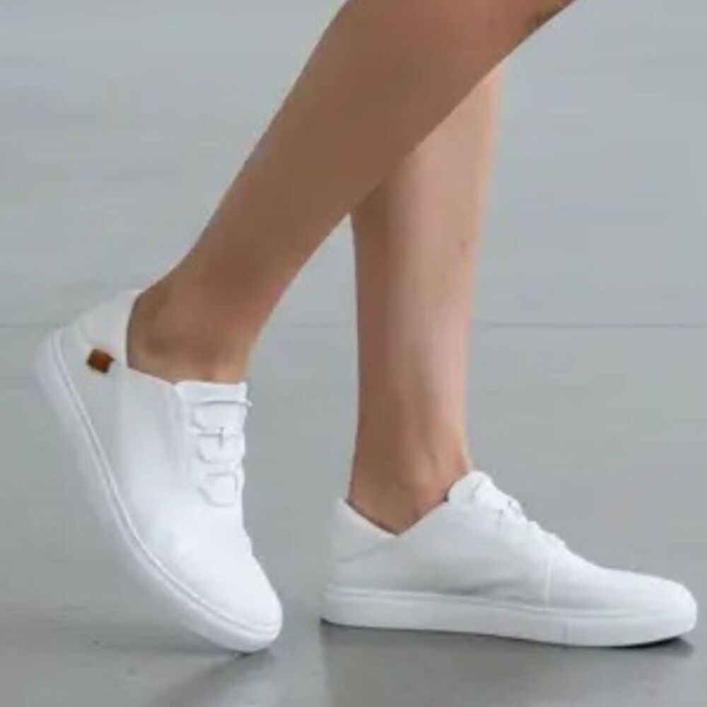 STQ Light Academia Normcore Minimalist Slip-On Canvas Sneakers NWOB
